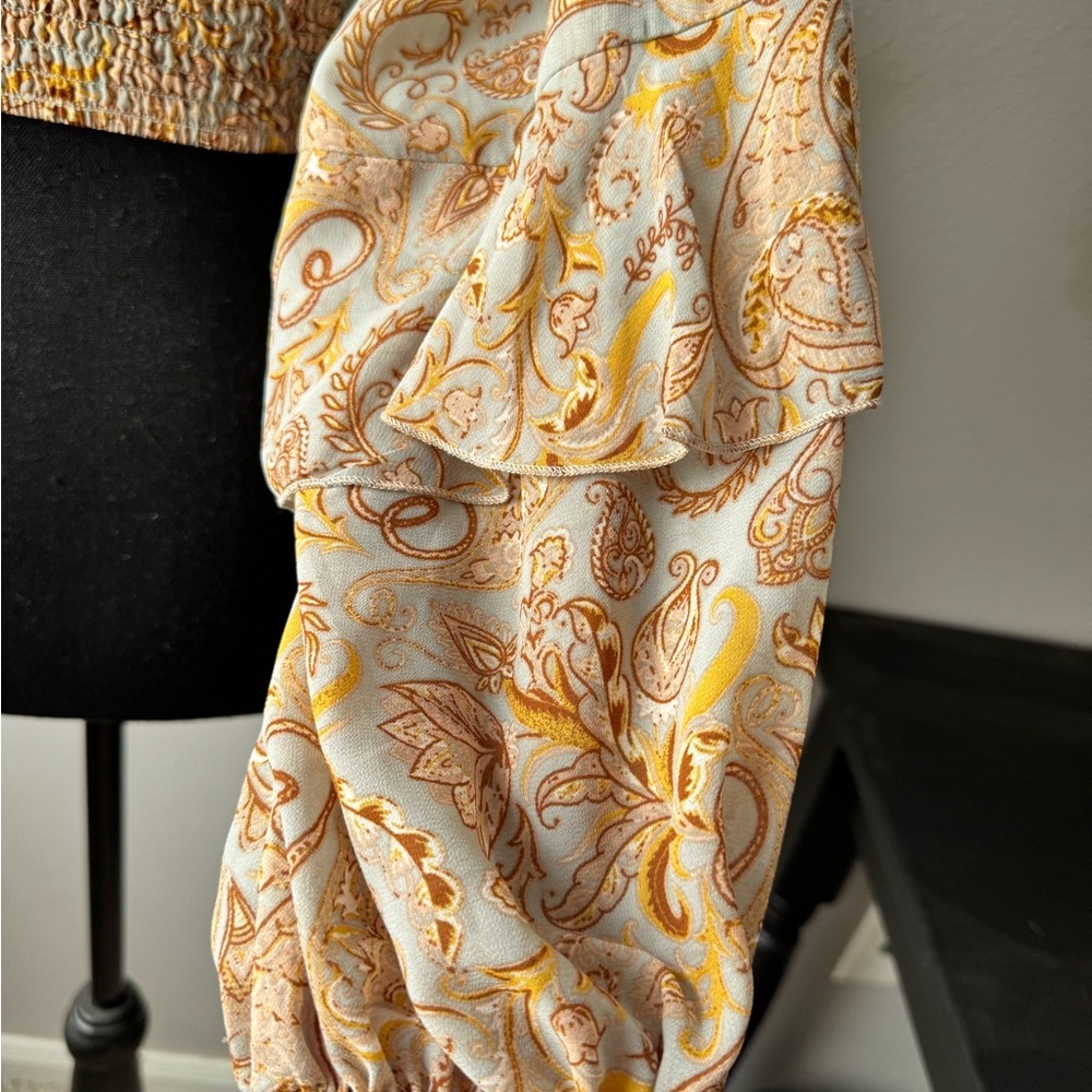 Style Rack Ruched Top - Picture 5 of 12